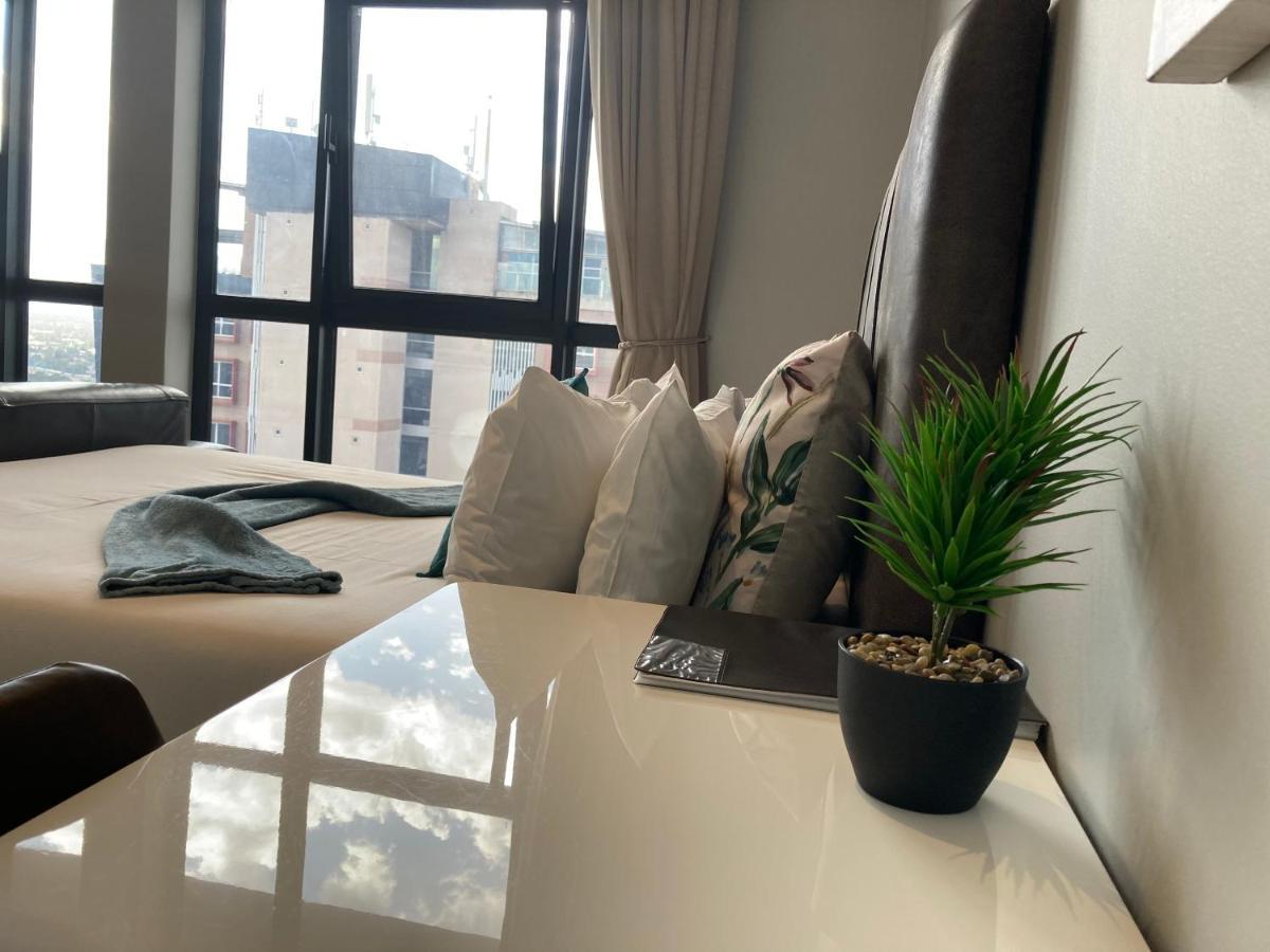 Urban Awe Apartment- Itowers 18Th Floor Gaborone Zewnętrze zdjęcie